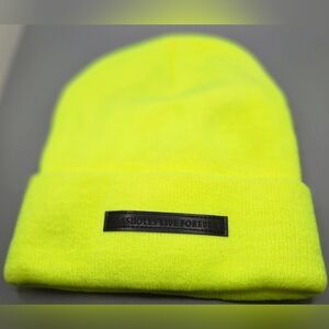Thinsolate Beanie Hat Neon Yellow Knit NWOT Adult Unisex ❄️